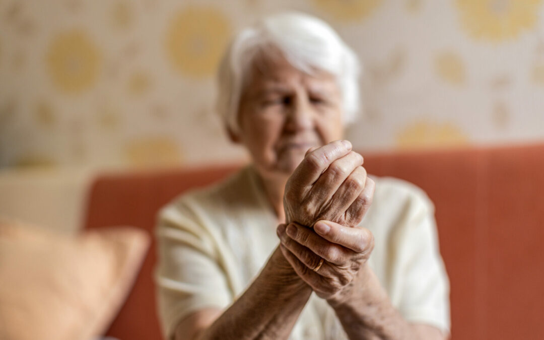 What seniors should know about osteoporosis symptoms